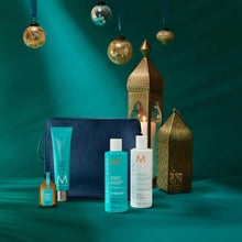 Load image into Gallery viewer, Moroccanoil Hydration Luminous Wonders Christmas Gift Set (Worth £72.15)
