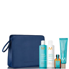 Load image into Gallery viewer, Moroccanoil Hydration Luminous Wonders Christmas Gift Set (Worth £72.15)
